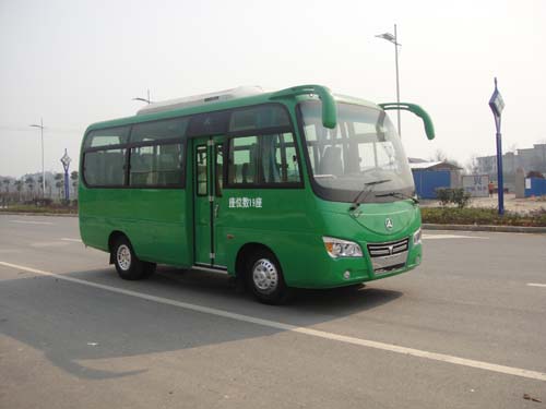 三一6米13-19座轻型客车(HQC6600GLK)