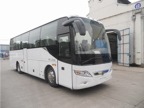 亚星10.1米24-45座客车(YBL6101H1CP)