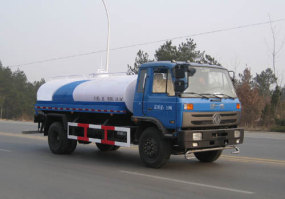 绿化喷洒车