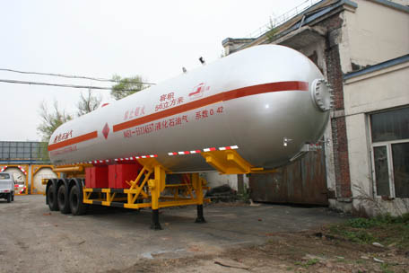 建成12.9米23.5吨液化气体运输半挂车(JC9400GYQQ)