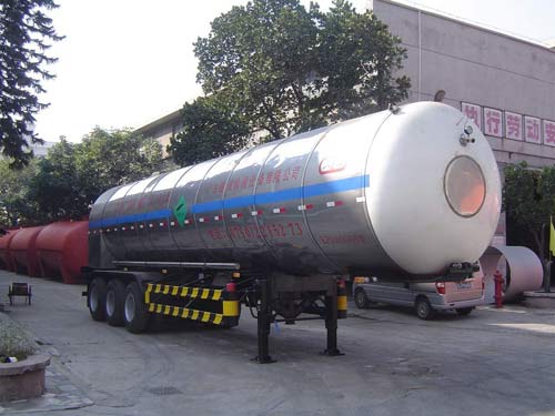 久远12米23.9吨低温液体运输半挂车(KP9403GDY)