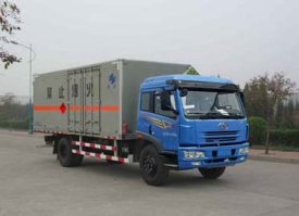 爆破器材运输车