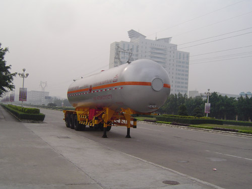 久远12.9米23.5吨液化气体运输半挂车(KP9402GYQ)