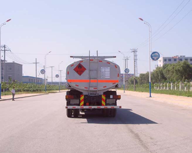 金碧牌PJQ5257GHY化工液体运输车公告图片