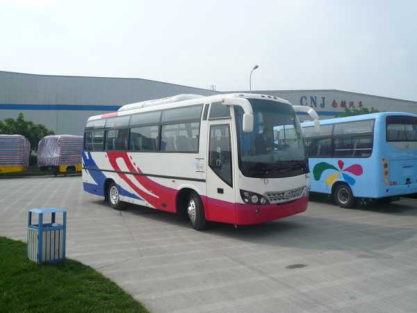 南骏7.5米24-31座客车(CNJ6750TB)