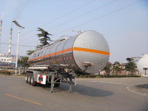 通华11.8米27.8吨化工液体运输半挂车(THT9407GHY)