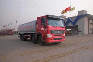 华威驰乐牌SGZ5310GHYZZ3W化工液体运输车