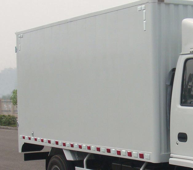 QL5040X8HAR 五十铃4.3米厢式货车图片