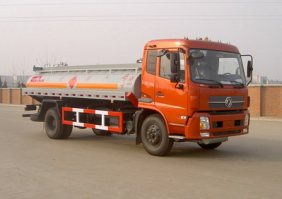 加油车