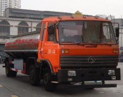 运油车