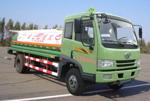 建成牌JC5081GJYCA加油车