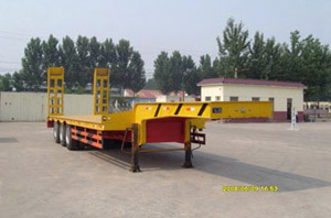 陆锋13米25吨低平板运输半挂车(LST9340TDP)