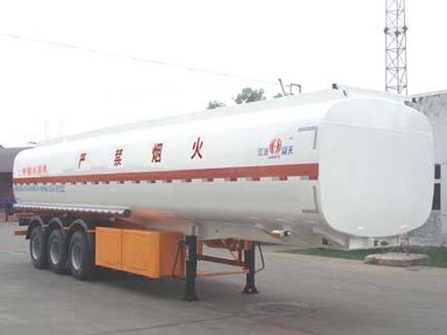 江淮扬天10米33吨化工液体运输半挂车(CXQ9405GHYA)