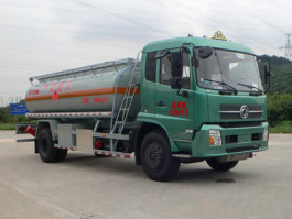 化工液体运输车