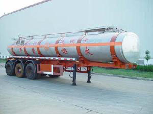 江淮扬天10米30吨化工液体运输半挂车(CXQ9408GHY)