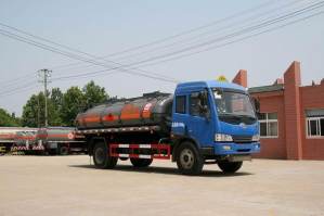 运油车