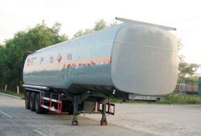 化工液体运输半挂车