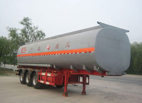 华昌10.4米32吨化工液体运输半挂车(QDJ9401GHYA)