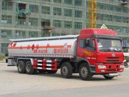 运油车