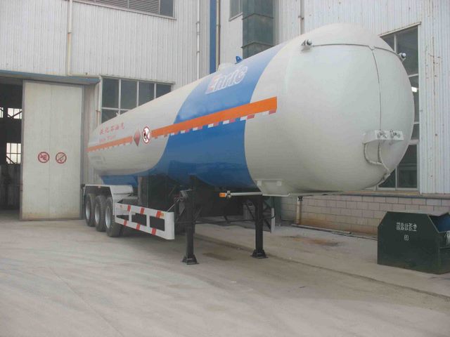 安瑞科13米24.8吨液化气体运输半挂车(HGJ9401GYQ1)