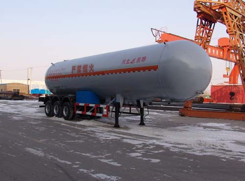 昌骅13米24.5吨液化气体运输半挂车(HCH9406GYQA)