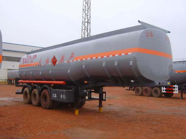 正康宏泰11米31.5吨化工液体运输半挂车(HHT9407GHYA)