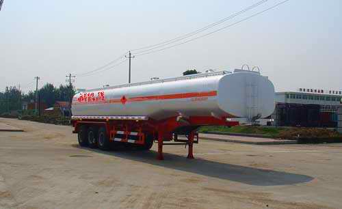 楚飞10.5米33.5吨化工液体运输半挂车(CLQ9404GHY)