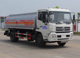 运油车