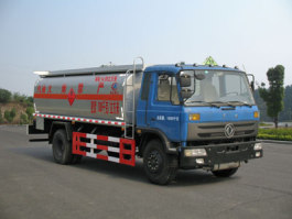 运油车