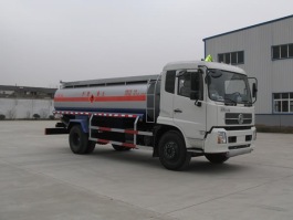运油车