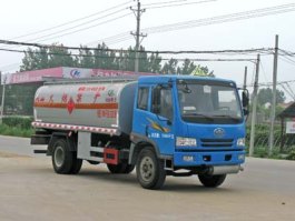 运油车