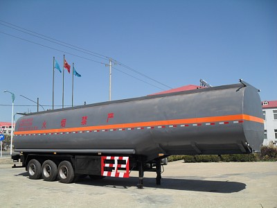 华星13米31.8吨易燃液体罐式运输半挂车(CCG9400GRY)