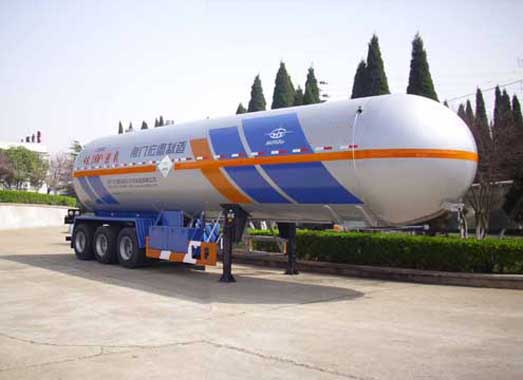 宏图12.3米25.1吨液化气体运输半挂车(HT9407GYQ2B)