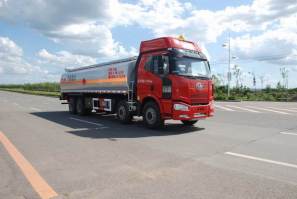 运油车