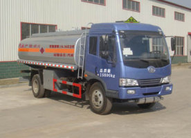 运油车