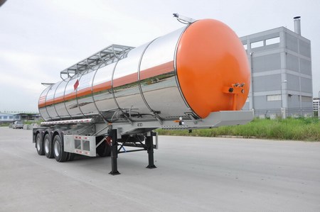 港粤11.6米30.1吨易燃液体罐式运输半挂车(HSD9401GRY)