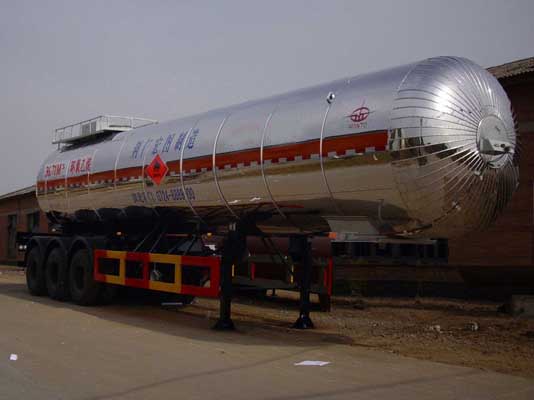 宏图12.6米29吨易燃液体罐式运输半挂车(HT9400GRY)
