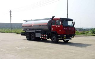 运油车