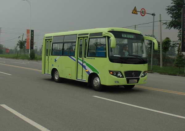 南骏6米10-19座城市客车(CNJ6600JQDM)