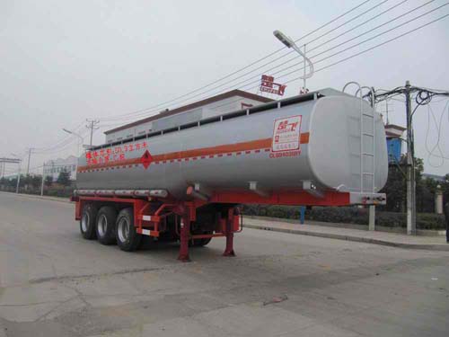 楚飞12.2米33吨易燃液体罐式运输半挂车(CLQ9403GRY)