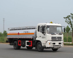 运油车