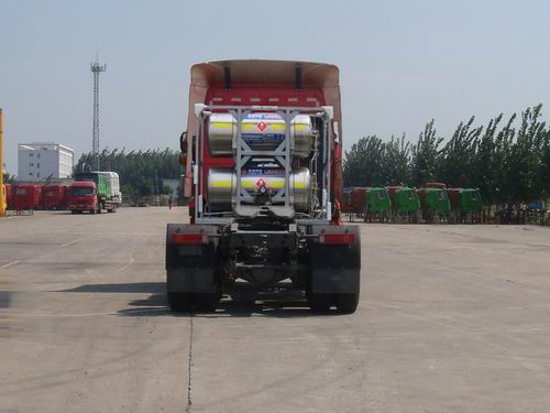 ZZ4255V3846D1LB 豪瀚牵引汽车图片