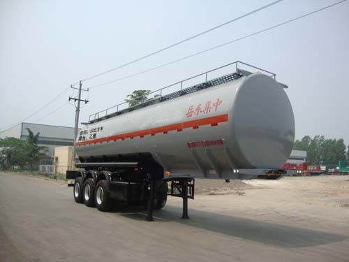 梁山东岳10.6米32吨腐蚀性物品罐式运输半挂车(CSQ9401GFW)