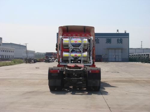 ZZ4255V3846D1LH 豪瀚牵引汽车图片