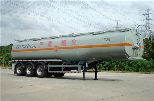 岱阳11米30.7吨易燃液体罐式运输半挂车(TAG9401GRY)