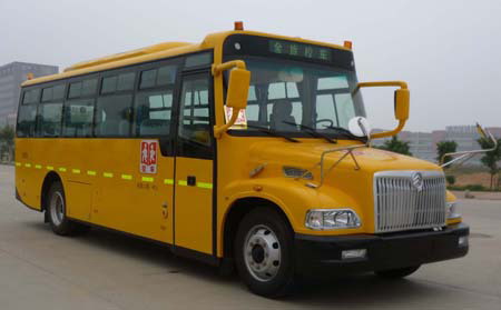 金旅9米24-47座小学生专用校车(XML6901J53XXC)