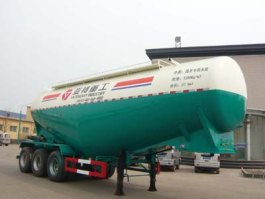 下灰半挂车