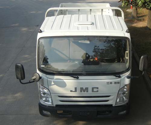 JX1063TPK24 江铃4.7米载货汽车图片