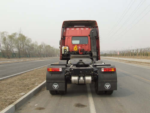 BJ4253SNFKB-16 欧曼半挂牵引汽车图片