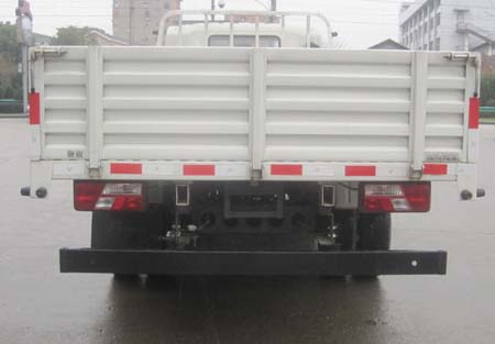 JX1053TK24 江铃5.1米载货汽车图片